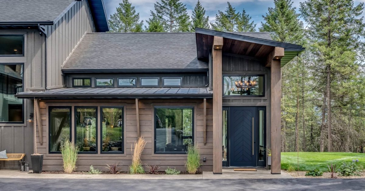 MG E953 Thomas Contemporary Edge Smooth Engraved Naval Horizontal Wide Angle